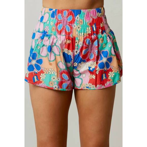 PEACH LOVE Pants - NEW PEACH LOVE floral print sporty shorts in multi